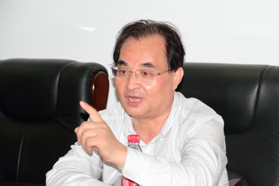 中证金融研究院、四川证监局一行到天府股交中心调研