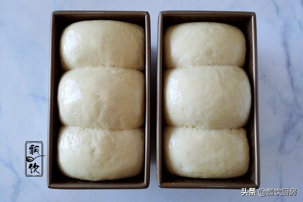 做面包，别只加牛奶鸡蛋，多加这两料，面包又软又香，太好吃了