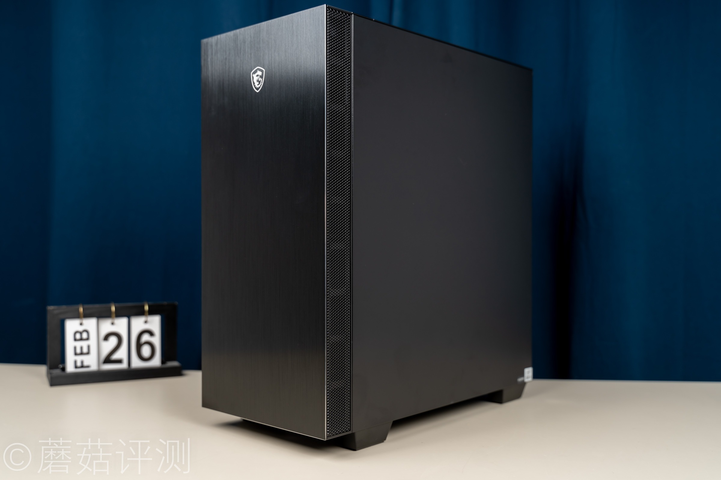 原来整机还可以这样装！微星MAG幻彩佩龙斧I9 10900K主机 拆解评测