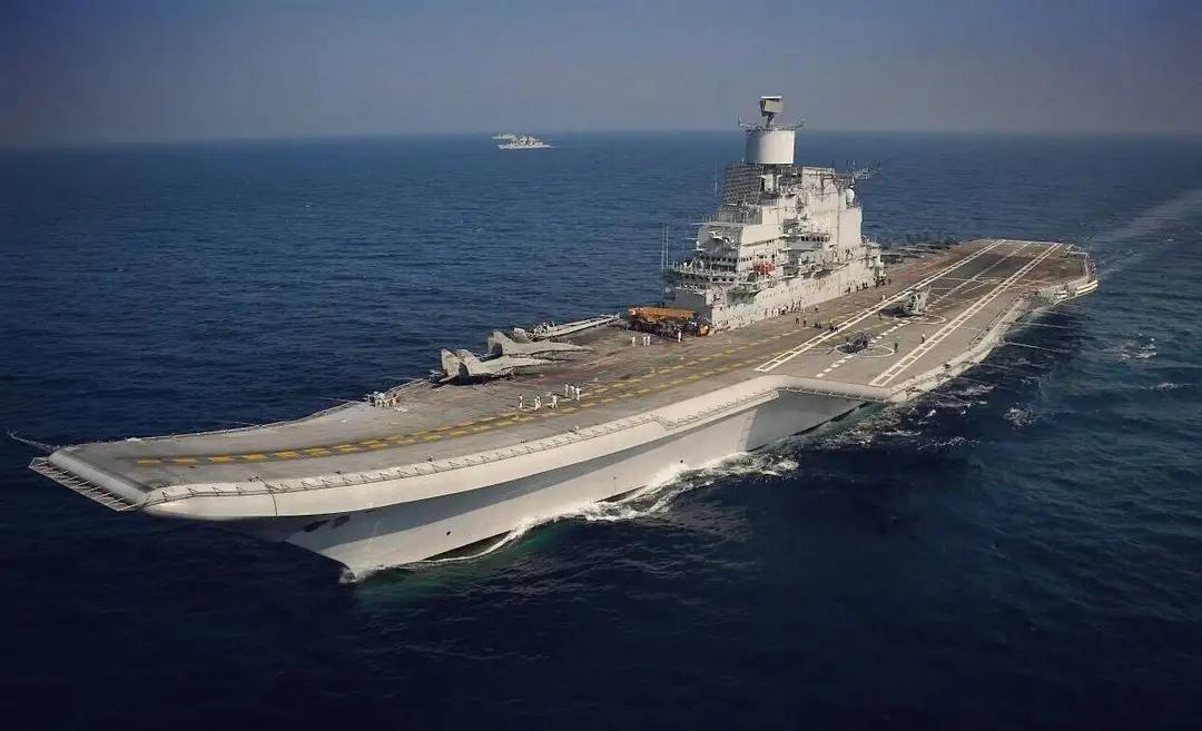 �ܿգ����������޷���ʱ���������޷�����MIG-29K�İͿ�