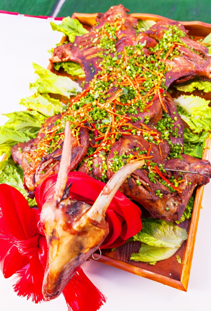 重庆恒大酒店湖畔烤全羊 您冬日的最佳选择