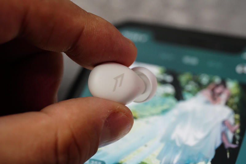 能专业助眠的真无线耳机：万魔ComfoBuds Z睡眠豆评测