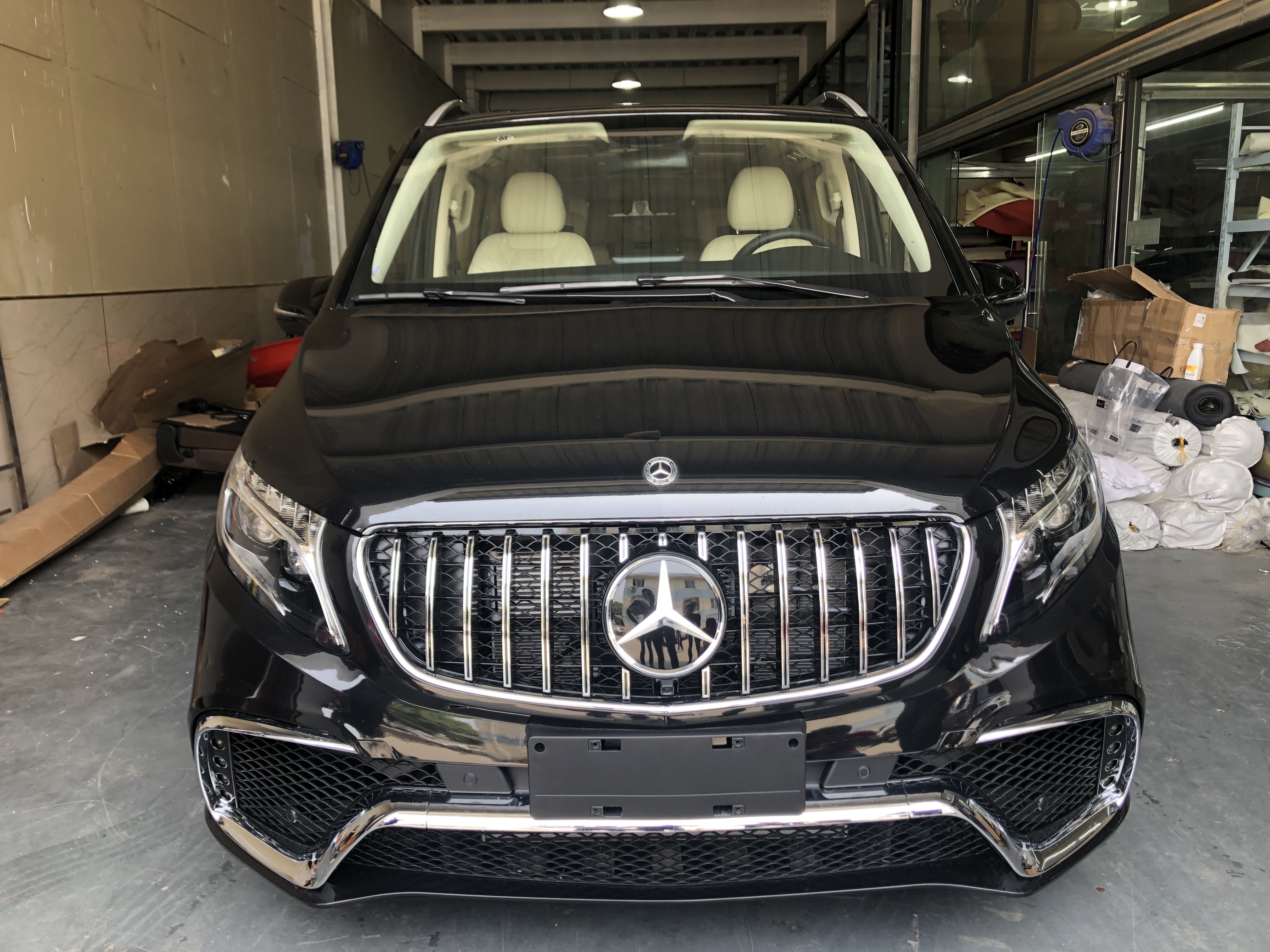 奔驰vs680商务车改装介绍