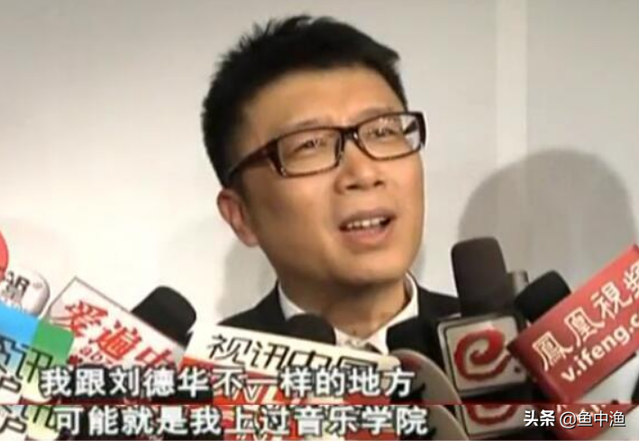 靠《两只蝴蝶》狂赚2亿，敢跟刘德华拼人气，庞龙终究毁于口水歌