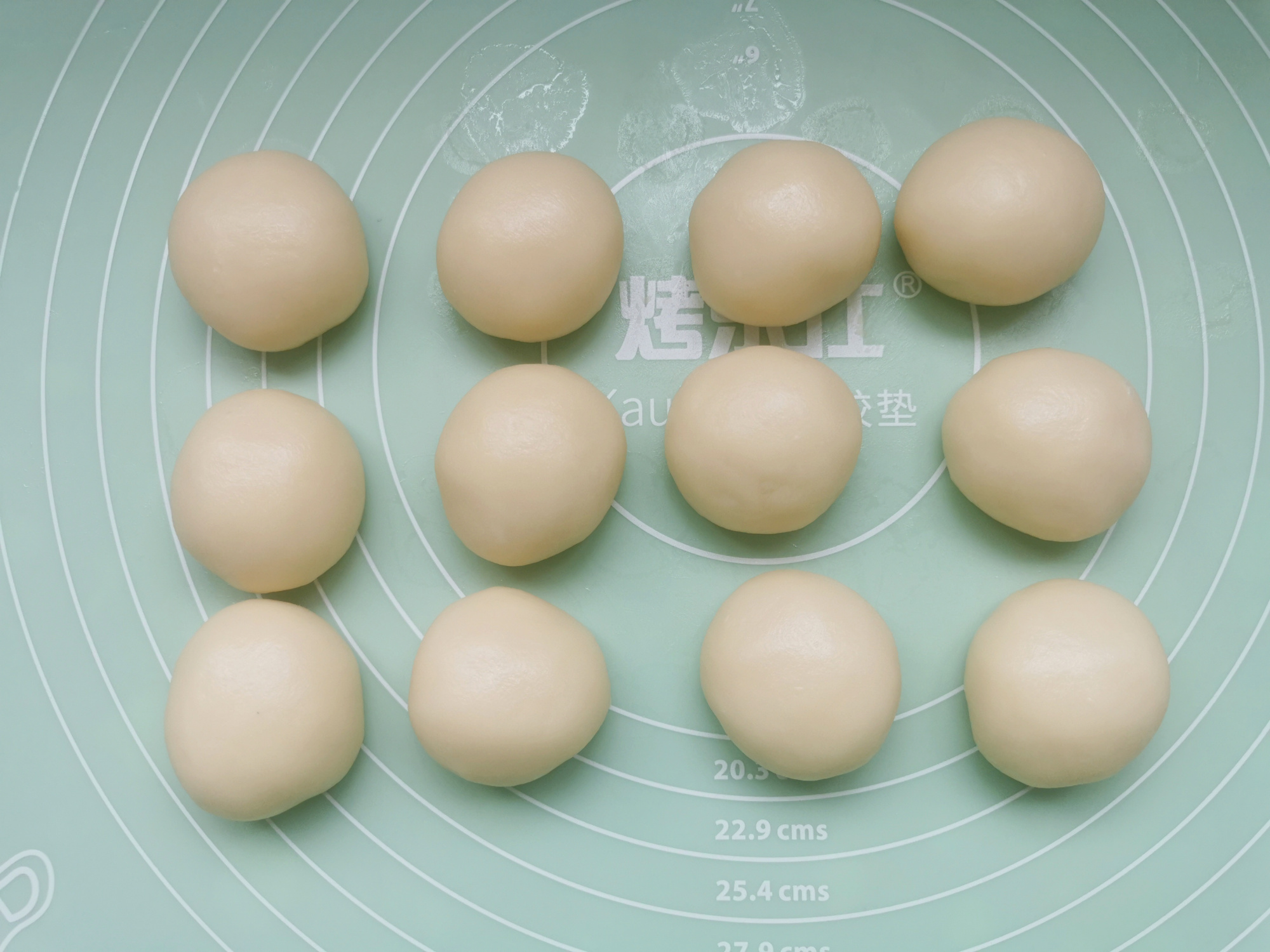 自制绿豆饼，低糖少油无需炒豆沙，清凉解暑促消化，平底锅也能做