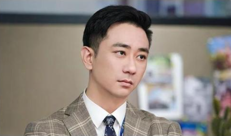 王自健台上演哭章子怡，曾被老婆扇上百耳光，患抑郁症一度想轻生