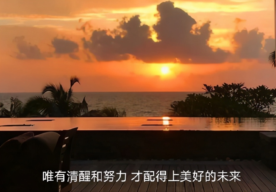 有点高冷的朋友圈文案句子 高冷的女神必备的文案