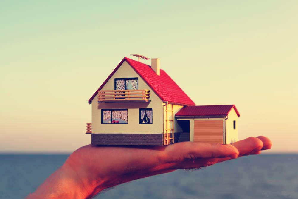 夫妻两人退休金共4700元，有两套房和12万存款，