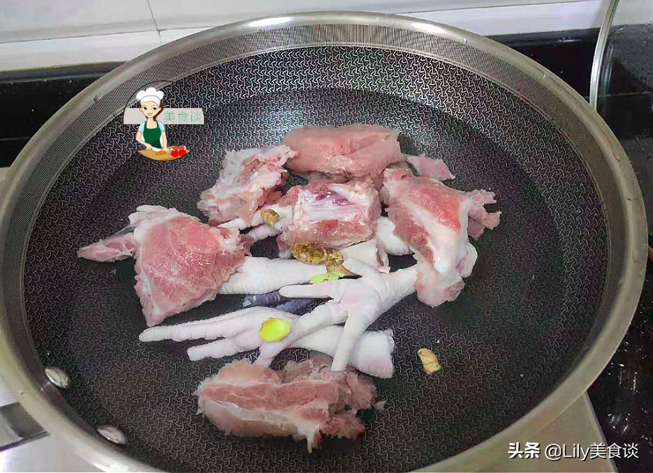 立秋前后，这汤记得多给家人吃，煲一锅每人喝一碗，营养不上火