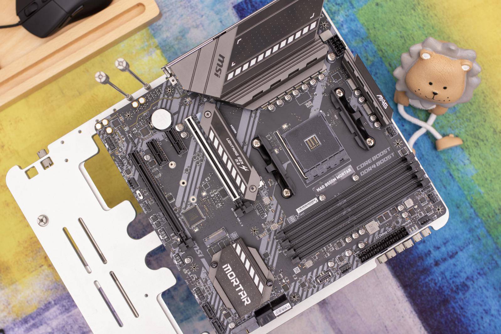 升级PCI-E 4.0，支持双显卡，微星B550M迫击炮开箱
