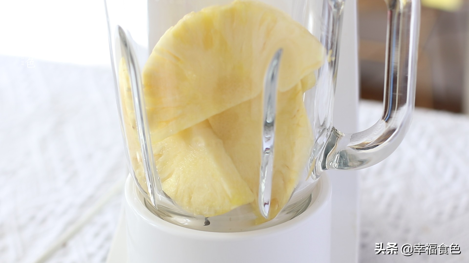 比老冰棍更好吃的凤梨冰棒，纯水果制作，满满水果味