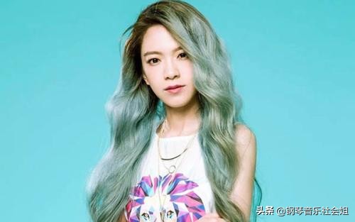 歌火人不火的三位歌手，有一位获得了10大金曲奖，仍然匿迹歌坛