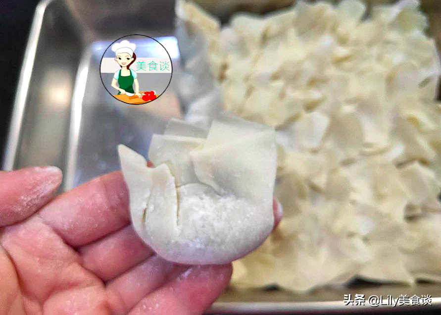 天凉了，早餐最馋这碗鱼泥云吞，10分钟就搞定，大人孩子都爱吃