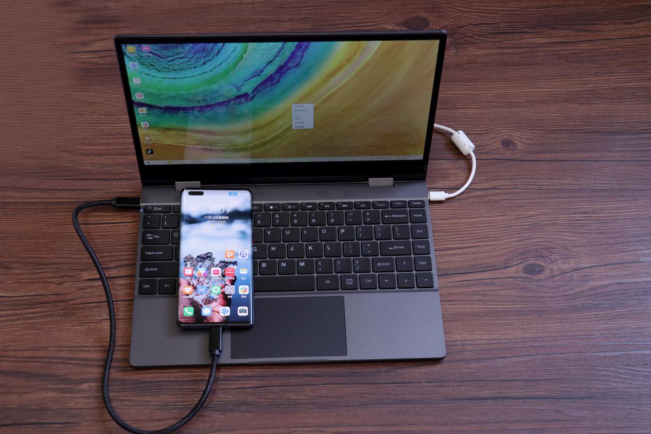 华为手机用户的轻办公利器—欧米多手机电脑，让移动办公轻装上阵