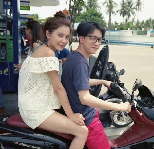 李雨|薛之谦前女友李雨桐宣布当妈 晒宝宝正面照长相乖巧可爱