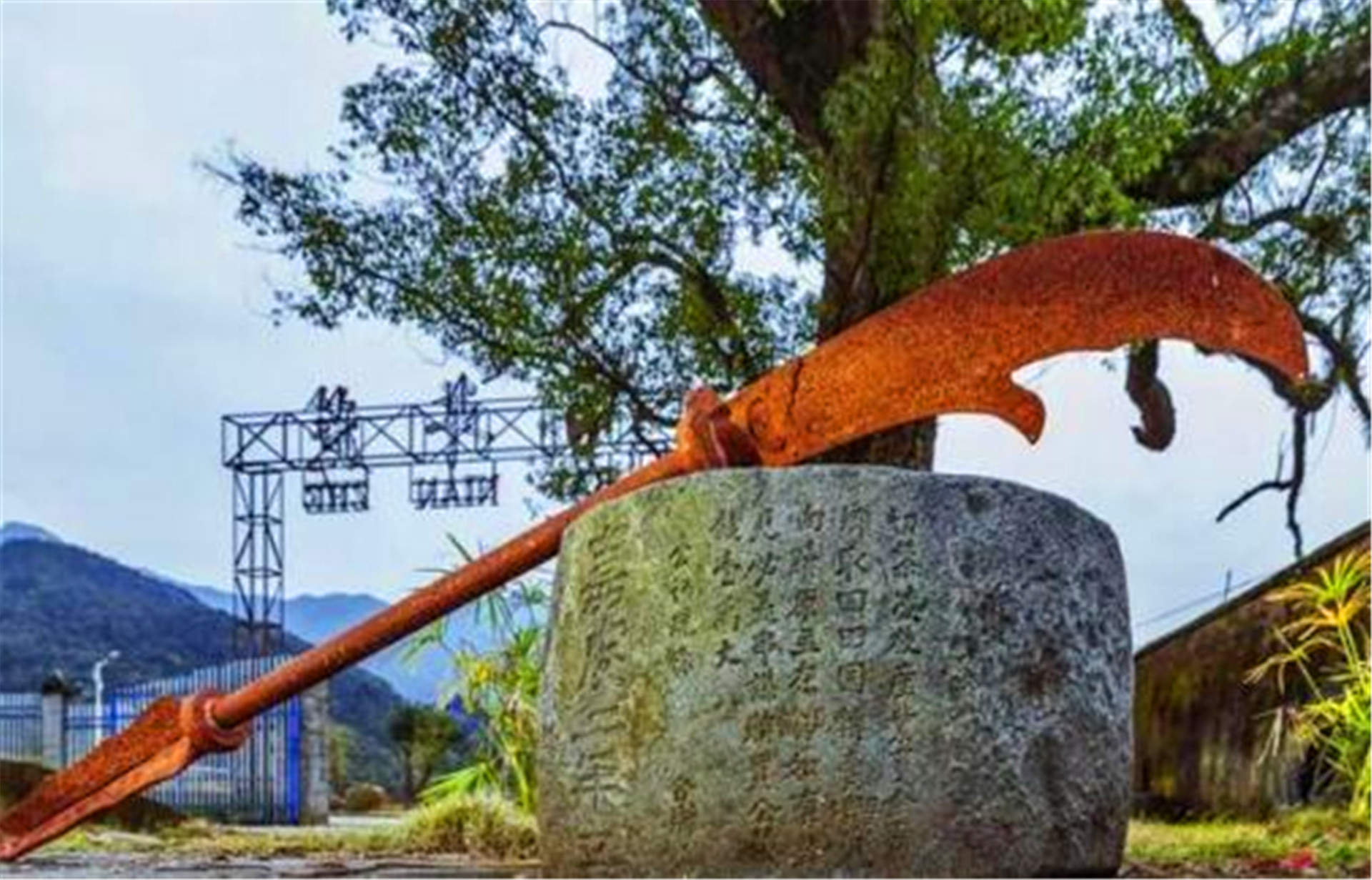 安徽挖到清朝武举人墓，专家刚挖一半，墓主后