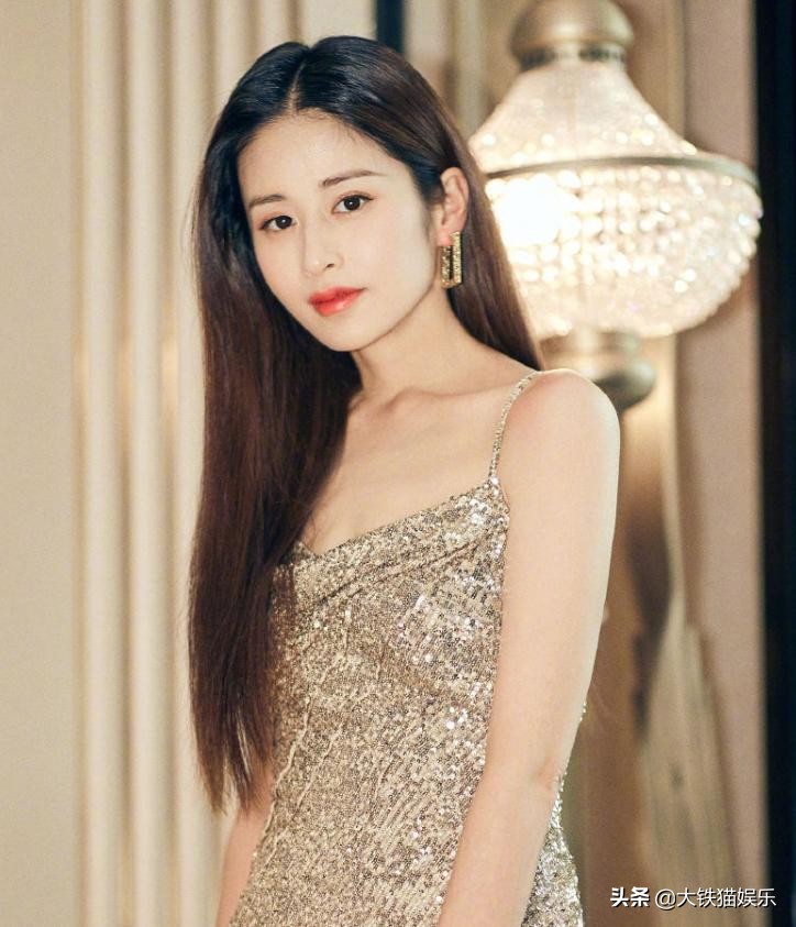 嘴歪也好看的女星，只服这5位，难怪于正说所有美人嘴都是歪的