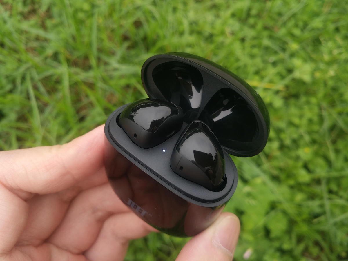 延迟与音质全新体验，JEET ONE升级版蓝牙耳机