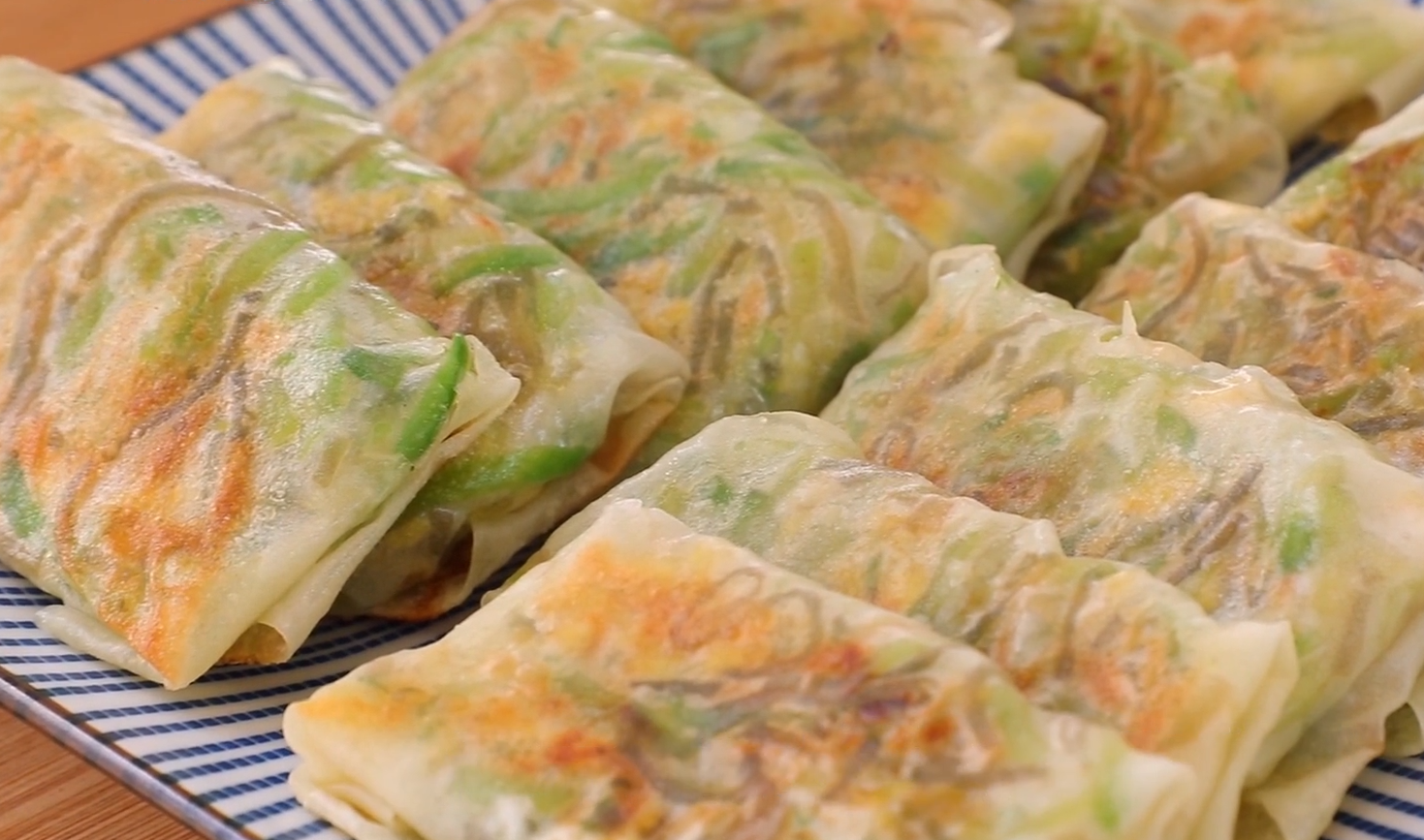 一個蘿蔔，兩個雞蛋，這樣做超好吃，皮薄大餡，香酥多汁比包子香