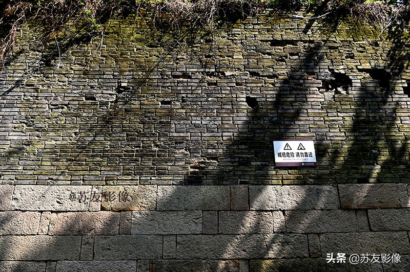 中国唯一保留完整的水陆古城门—盘门