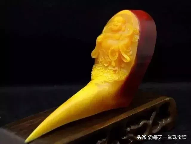 带血的宝石究竟能不能买?煞气重,戴了不吉利?真正的答案是……
