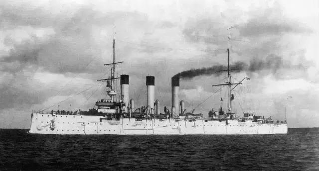 百歲巡洋艦在役為了湊數(shù)嗎？俄羅斯海軍再衰敗也忘不掉昔日的輝煌