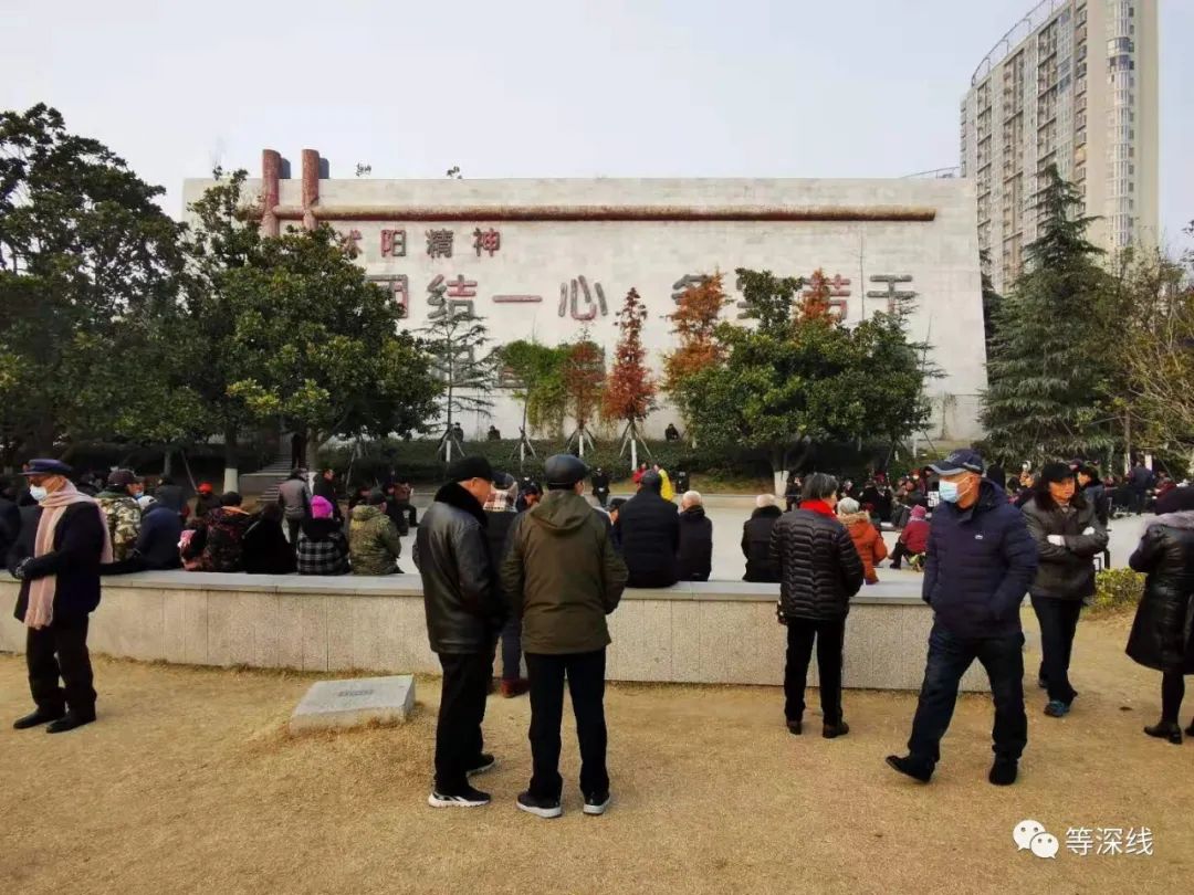 等深线｜网红县官融资黑洞：民企帮政府贷款后