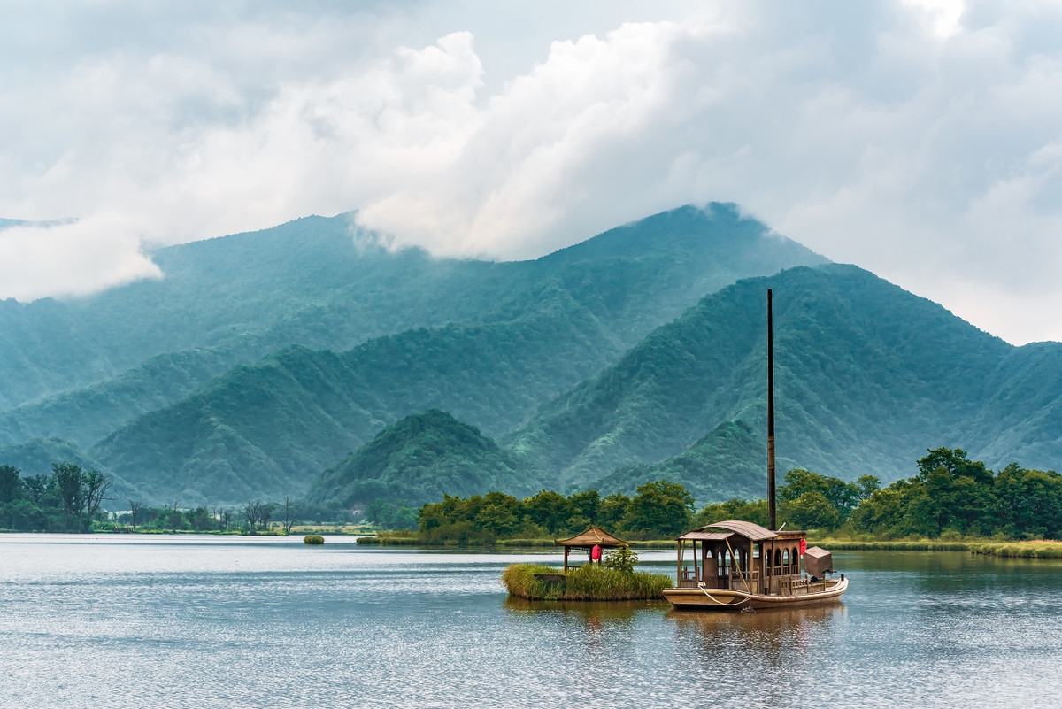 这才是夏季值得去的八大避暑天堂，人少景美，还自带空调模式