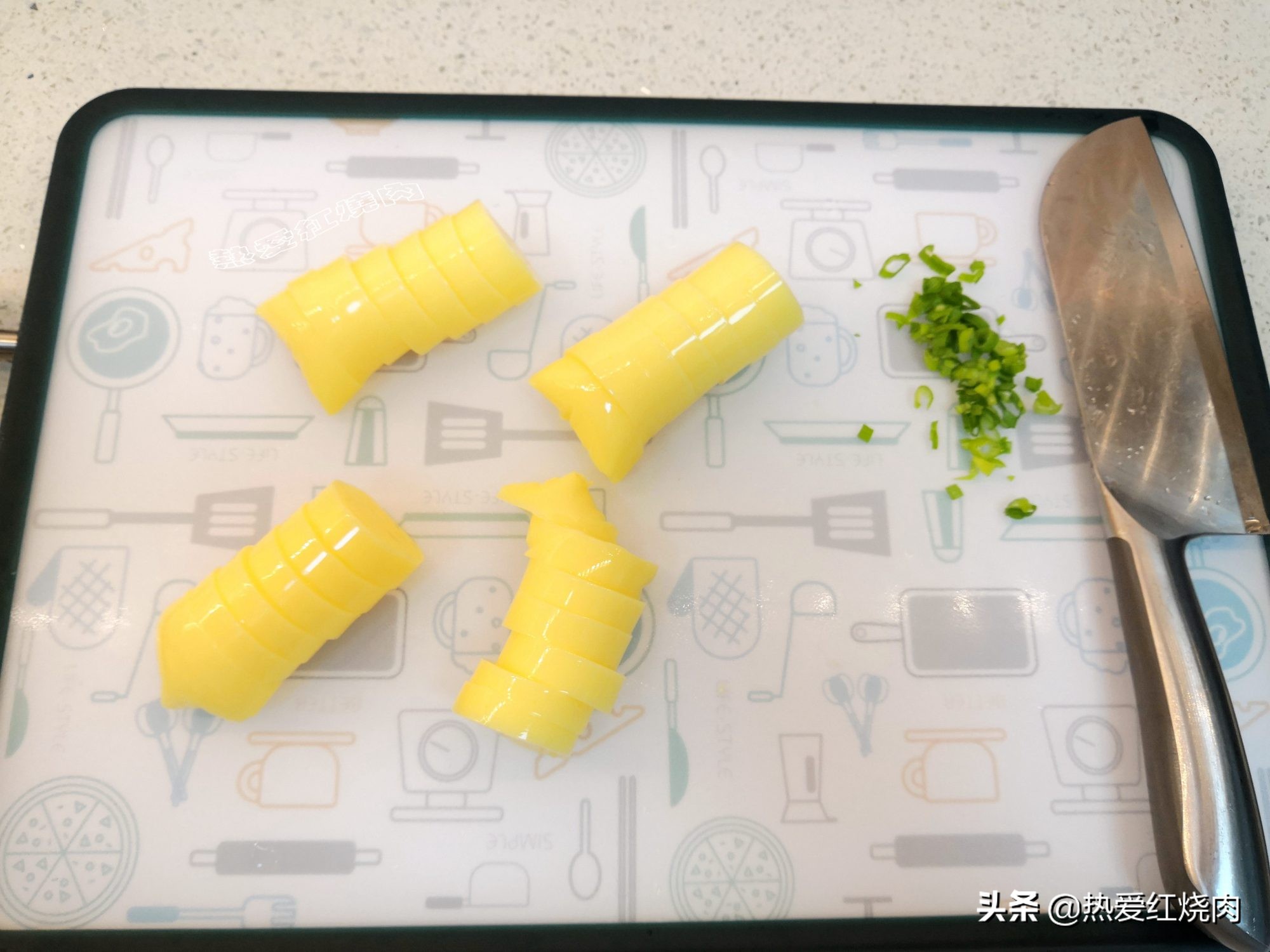 蒸蛋羹换个做法真漂亮，口感滑嫩一点空洞也没有，照着做你也行