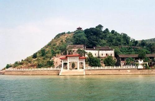 老爷庙水域探秘：解锁东方百慕大，庐山充当了罪魁祸首