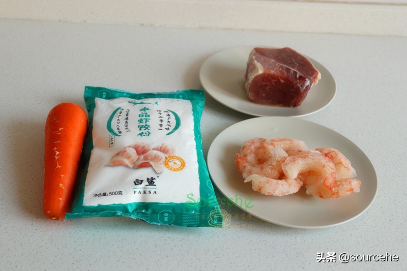 正宗的水晶虾饺做法，皮薄馅大，柔韧鲜美，晶莹剔透，好看又好吃