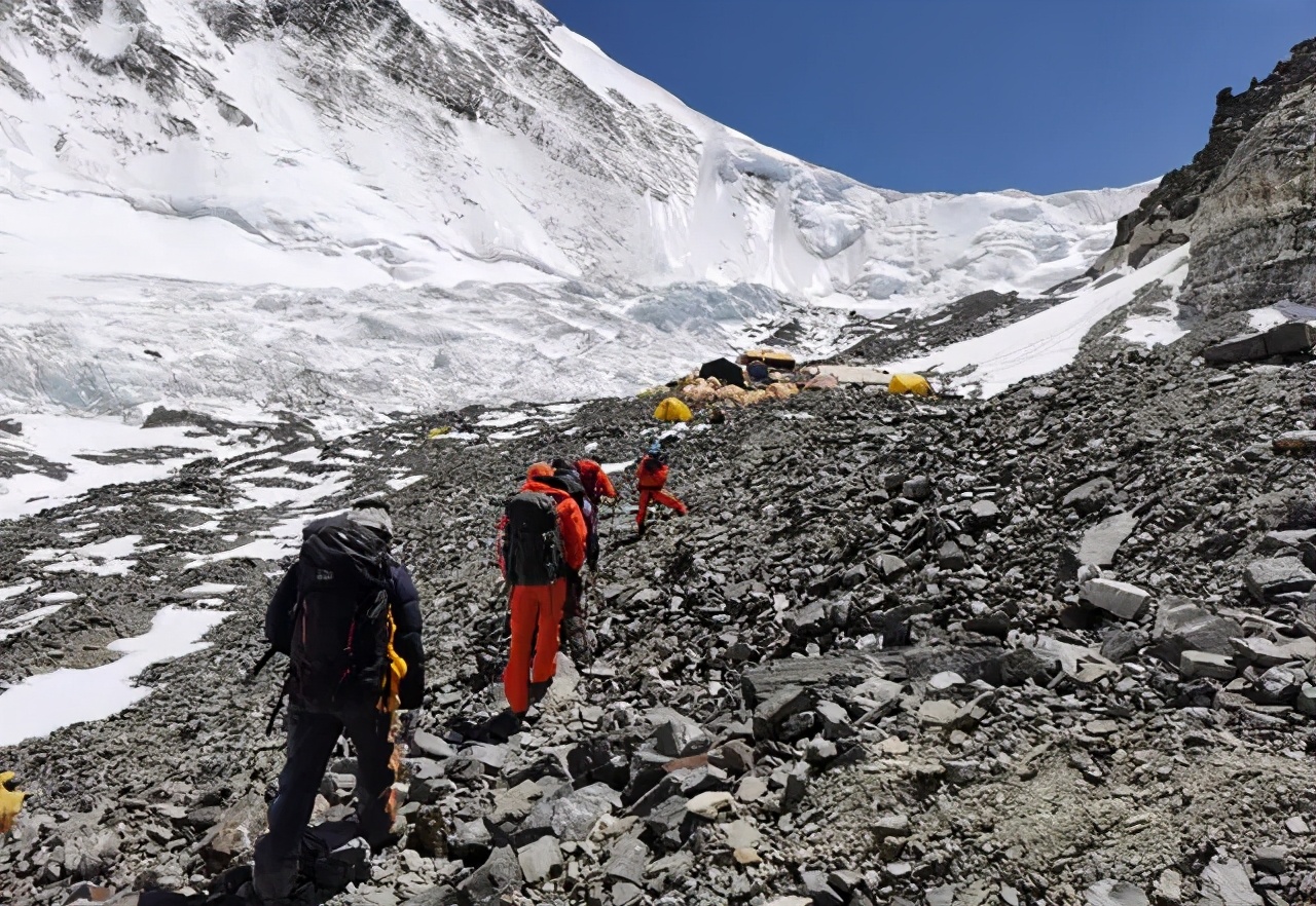 梅里雪山中國最神秘的一座山太神奇了