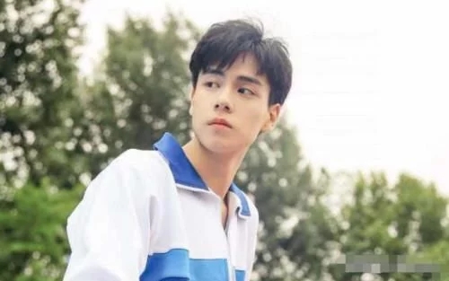 “一夜爆红、一夜无人问津”的4位明星上榜，娱