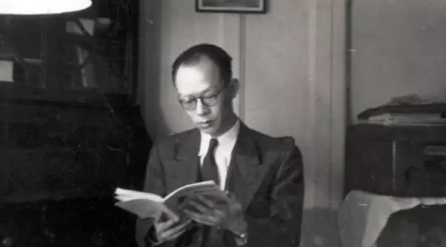 50岁改行，为26个字母研究三年 这位活了112岁的老