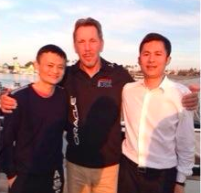 负债四千万又如何？李亚鹏的豪华人脉圈，连杨