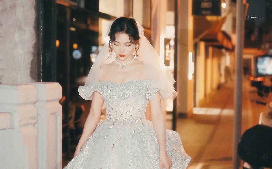 THE9许佳琪SNH48毕业婚纱造型新鲜释出！未来值得期待~