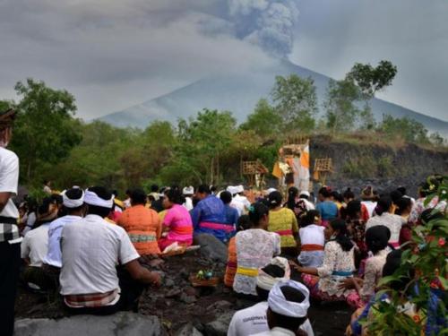 中国游客又去了！这次真的动怒了，国家表示费