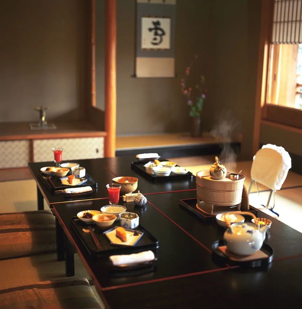 日本普通家庭的一日三餐，看完终于明白“分餐