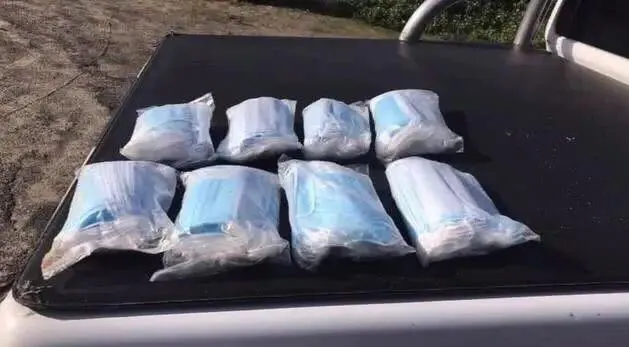 损失惨重！中国发往澳洲口罩遭殃，40个集装箱齐齐坠入海中