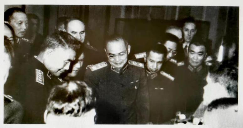 新中国规格最高的军事代表团