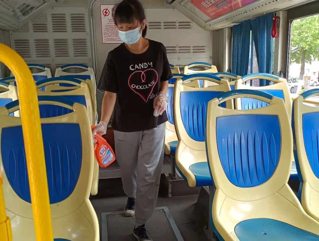 「我为群众办实事」湘运公交专线车,助力疫苗接种“加速度”