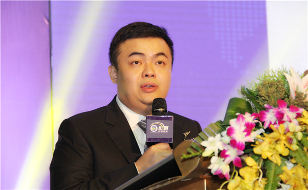 一个85后初中生，是怎么从房屋中介，变成金融诈骗犯的？