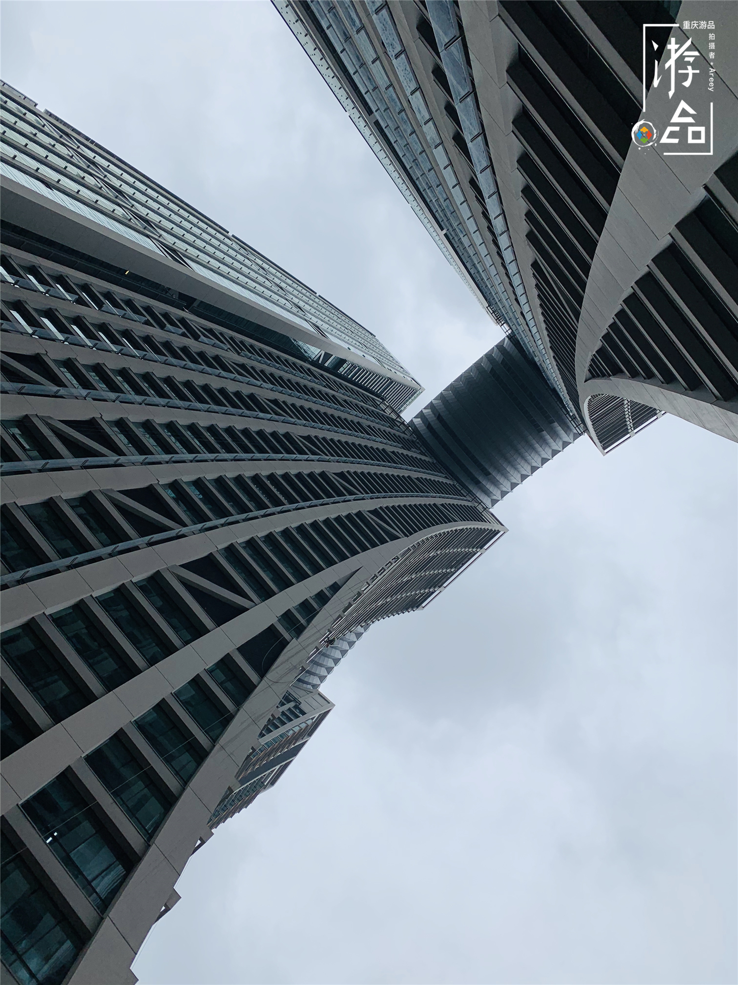 重庆来福士的山城花园，超脱现代的未来感，看两江四岸的最佳地点