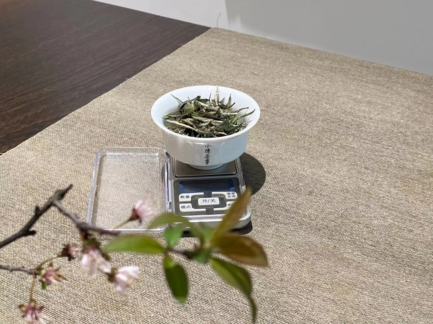 过期的茶叶能喝吗？绿茶、白茶、红茶，过期5年了怎么办？