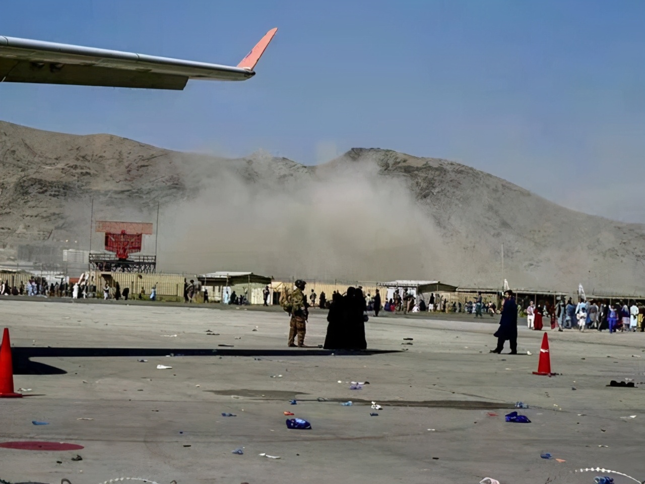 喀布尔机场发生第二次爆炸！抽丝剥茧，到底谁在阿富汗较力？