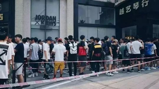 炒！炒币！炒鞋！炒玉！炒... 让普通人财富缩水的5次大坑！