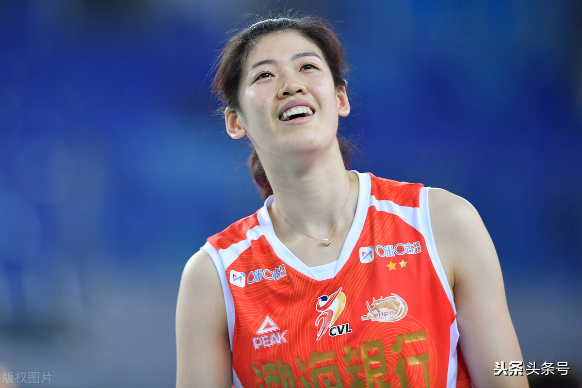 她遇到风霜，仍傲然挺立，含苞待放——笔者眼中的女排队员李盈莹