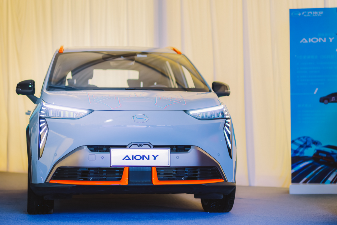 安全+智能+大空间，这台10万出头的电动车城市代步完美