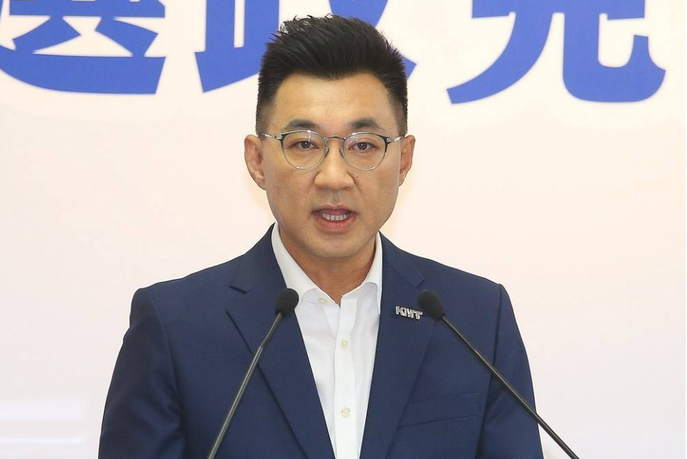 除了江啟臣外，就看韓國瑜了