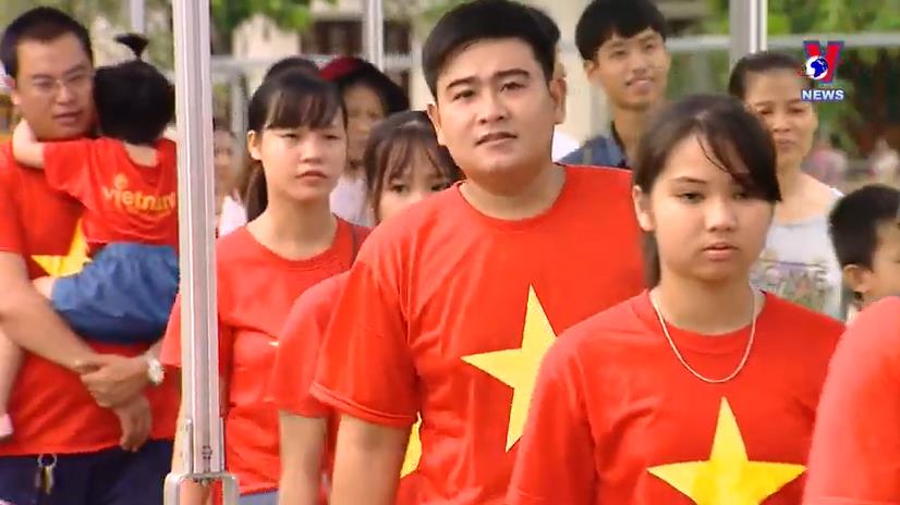 越南领导人拜谒胡志明主席陵：世世代代铭记伟
